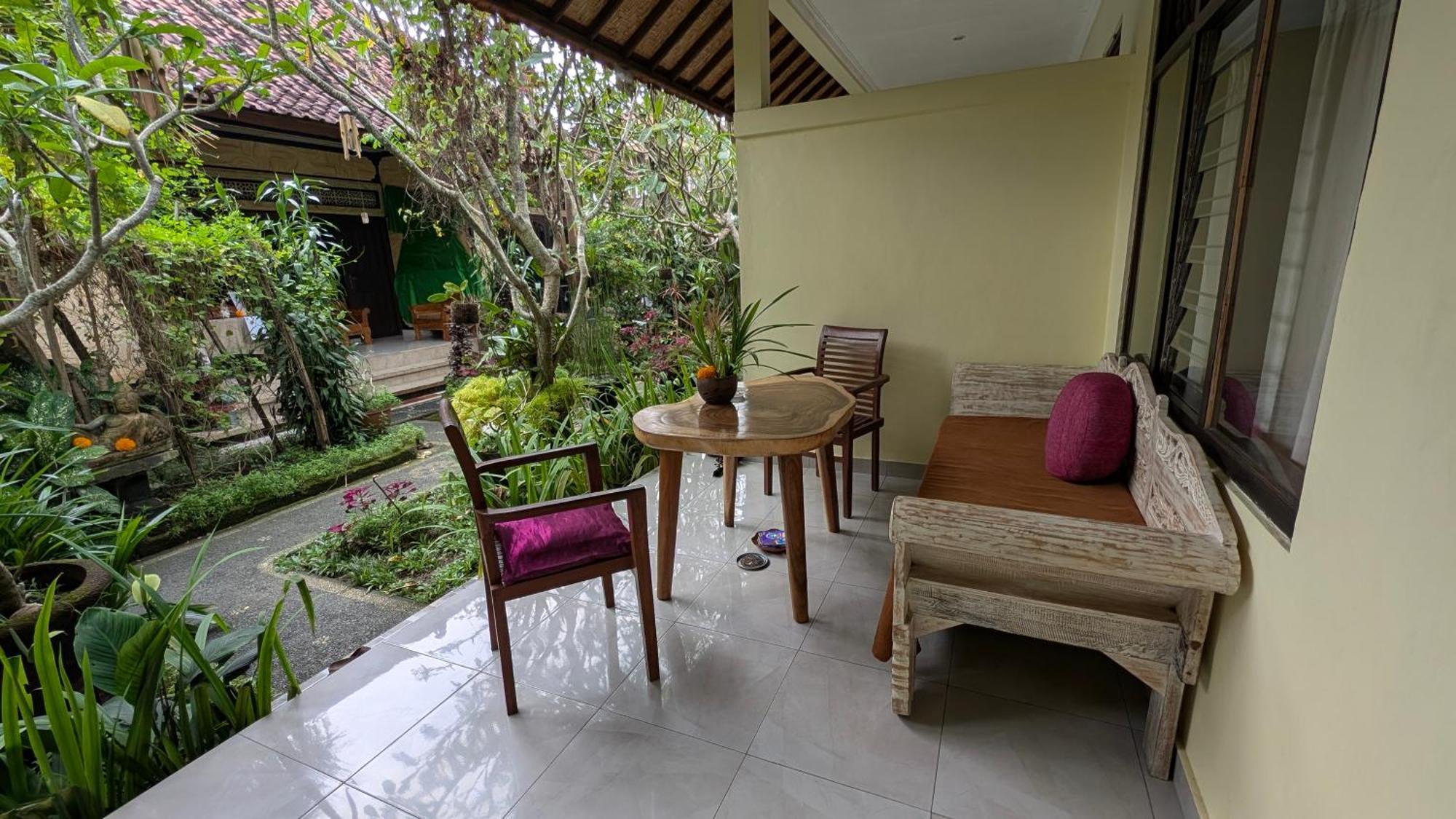 Krisda Ubud Guest House Exterior photo