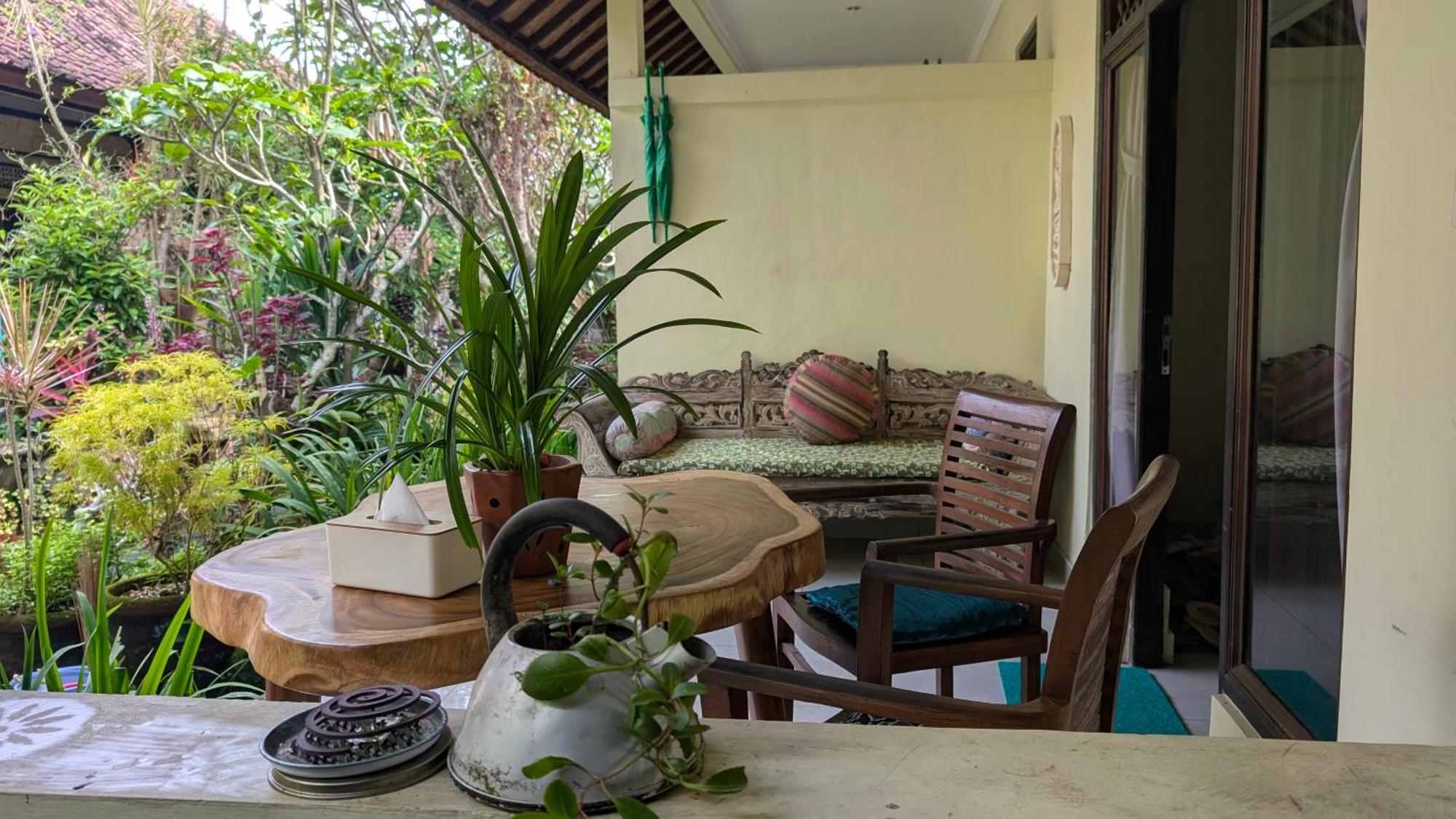 Krisda Ubud Guest House Exterior photo